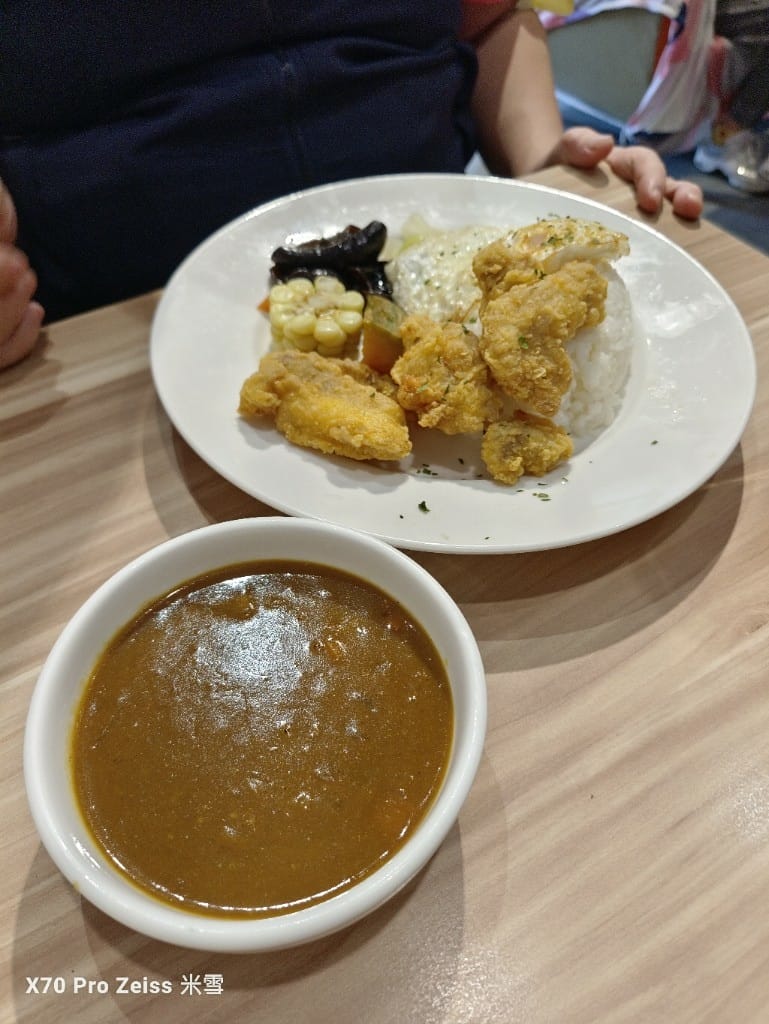 【新莊美食】花屋咖啡hanaya,平價美味的早午餐😸 - 第11張圖 【新莊美食】花屋咖啡hanaya,平價美味的早午餐😸