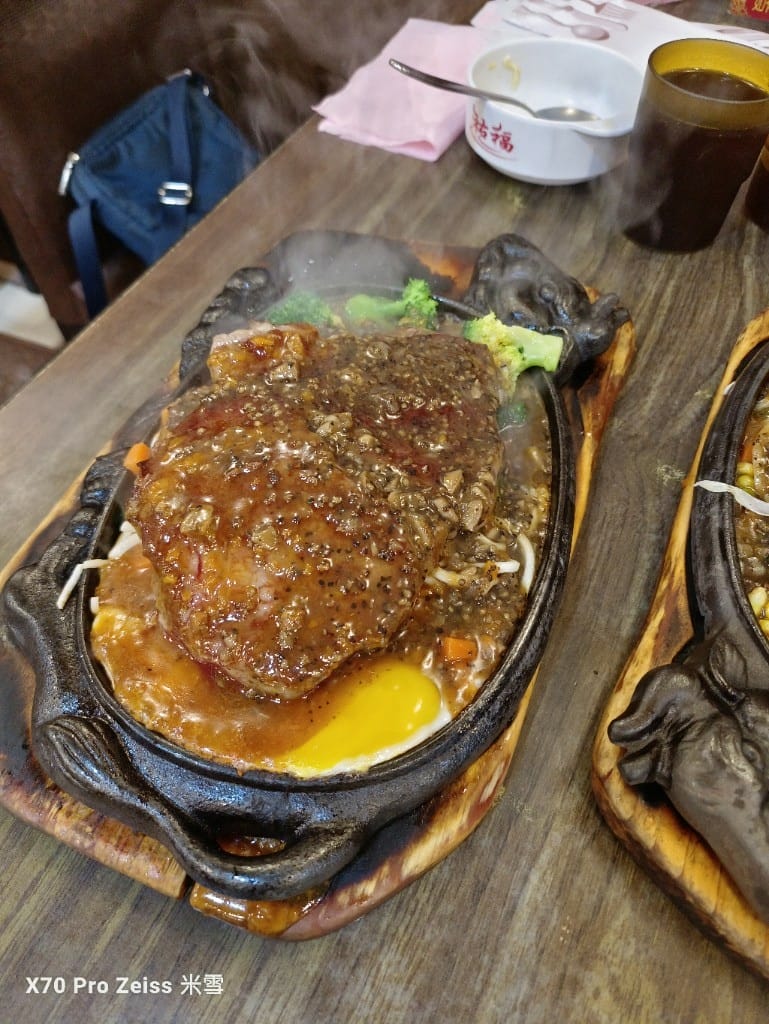 【新莊美食】祐福牛排館，在地人必吃的老牌牛排館！