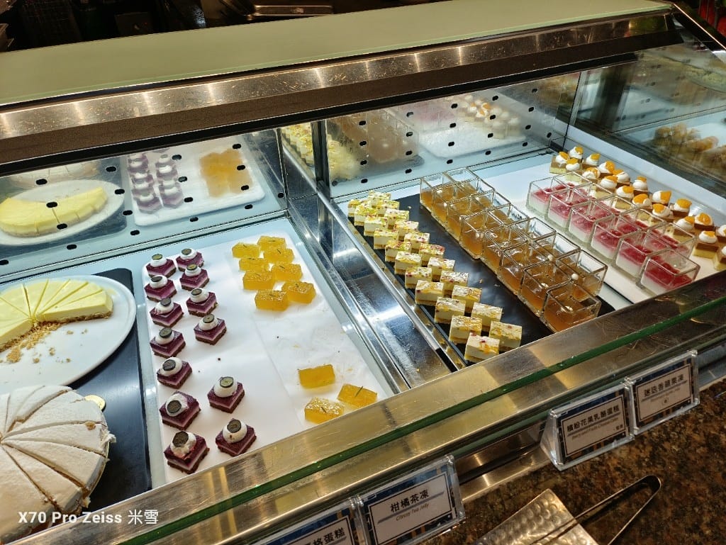 【板橋吃到飽】饗食天堂21訪板橋店，假日午餐😸