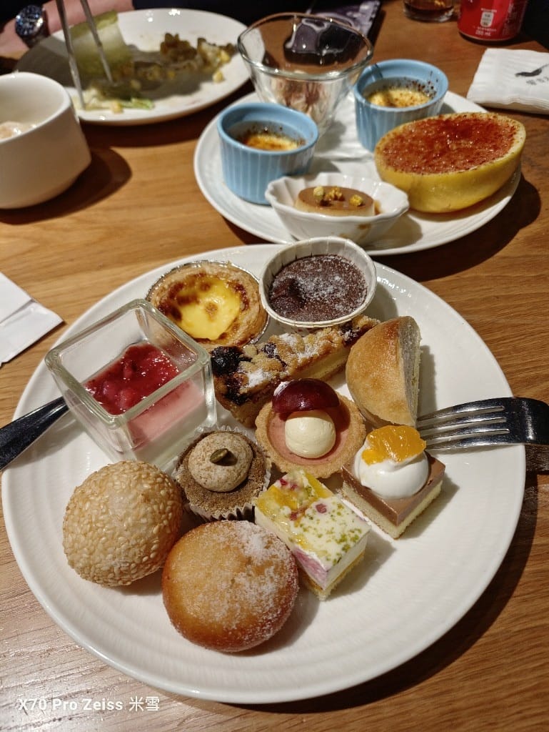 【板橋吃到飽】饗食天堂21訪板橋店，假日午餐😸