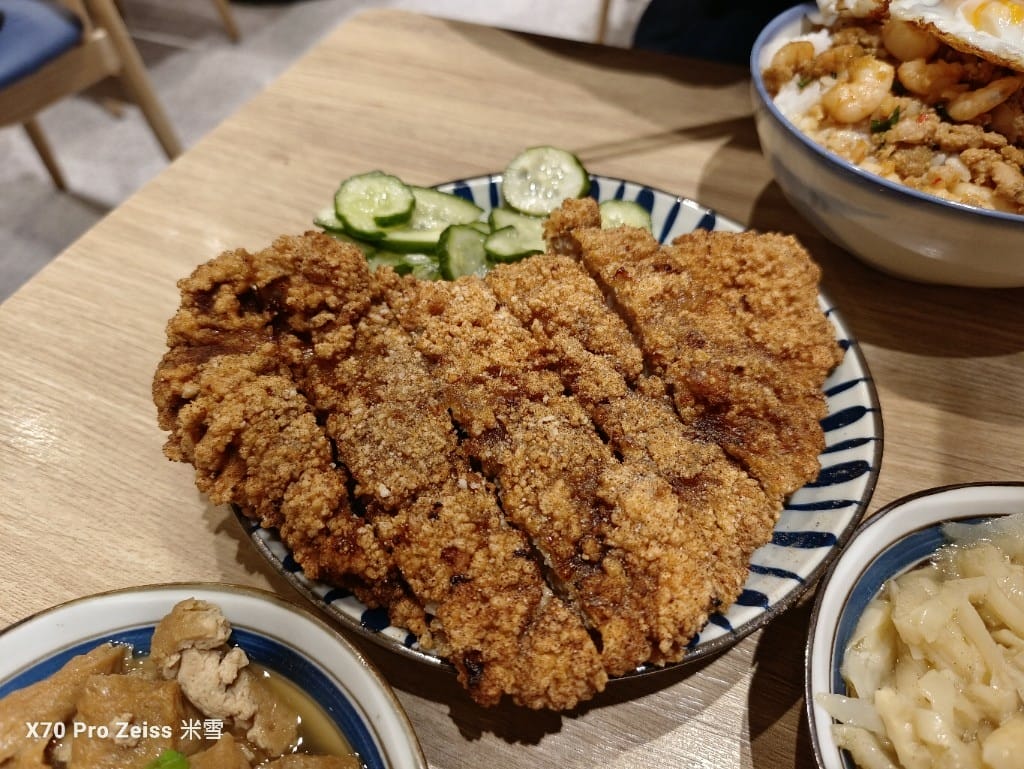 【新莊美食】忠青商行新莊宏匯店,蝦飯和排骨真好吃❤️ - 第18張圖 【新莊美食】忠青商行新莊宏匯店,蝦飯和排骨真好吃❤️