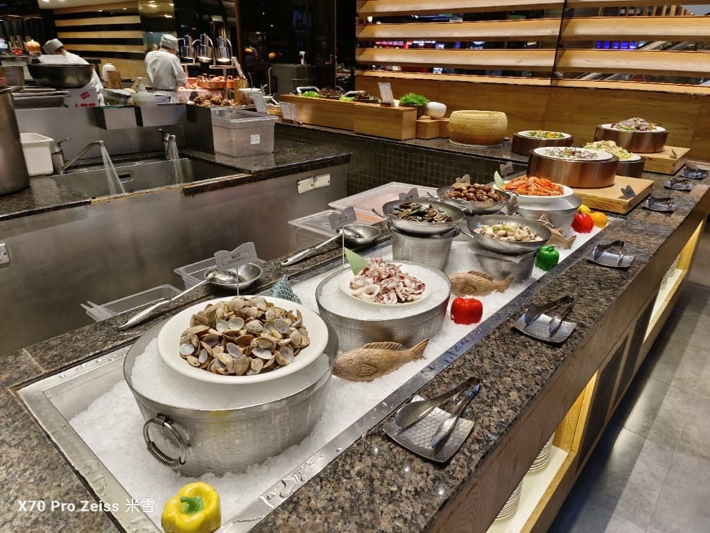 【板橋吃到飽】饗食天堂21訪板橋店，假日午餐😸