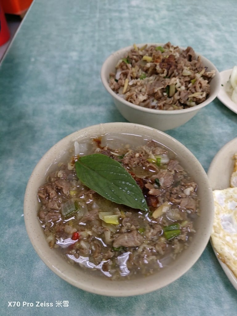 【樹林美食】樹林羊肉榮，來碗滿滿九層塔的羊肉羹❤️