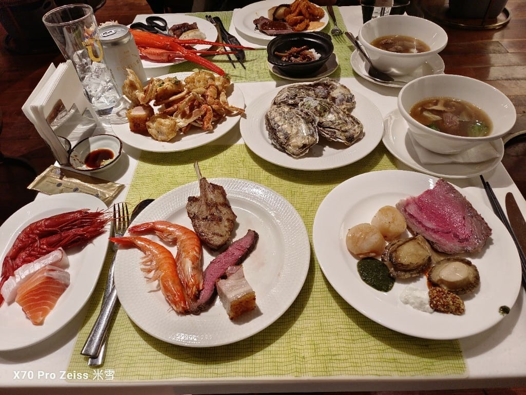 【台北吃到飽】美福彩匯晚餐28訪，金卡會員生日券買一送一❤️