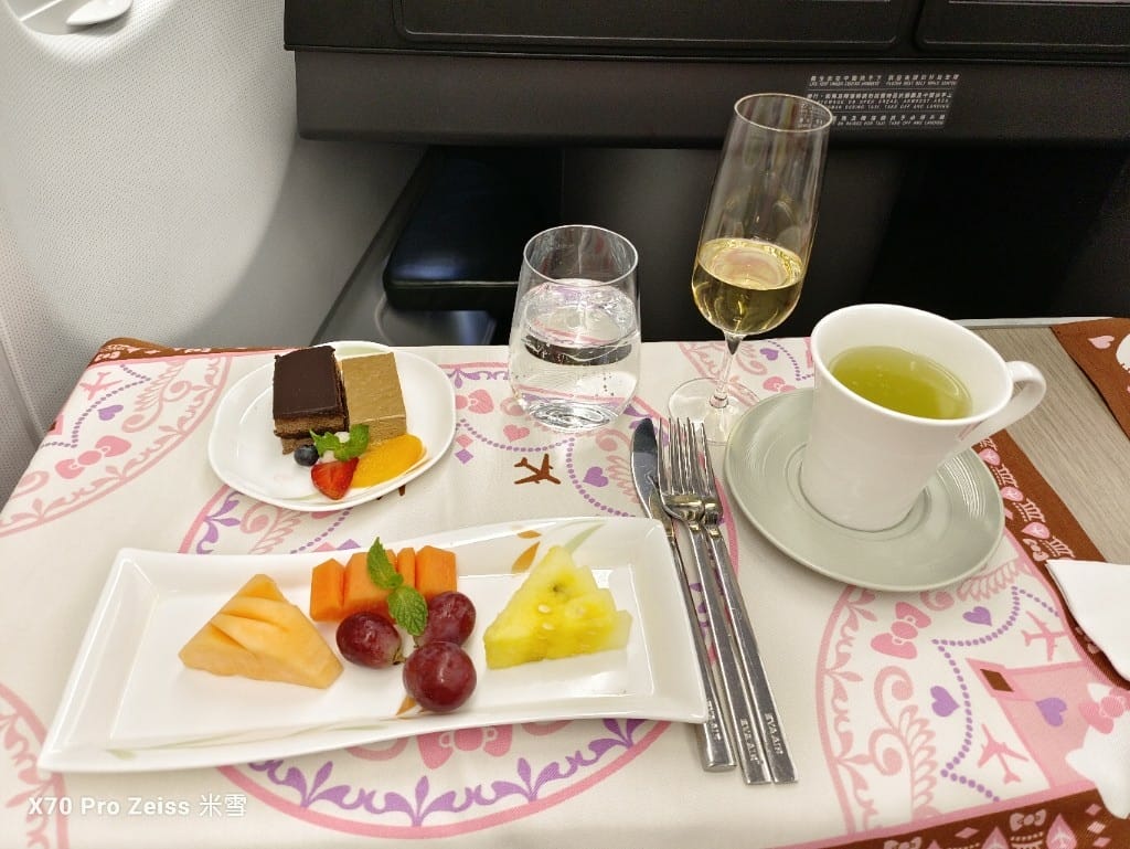 【飛Bali商務餐飛機餐】長榮航空