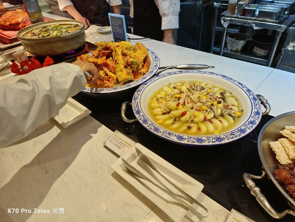 【台北吃到飽】探索廚房平日午餐25訪，半價大嗑龍蝦吃到飽❤️