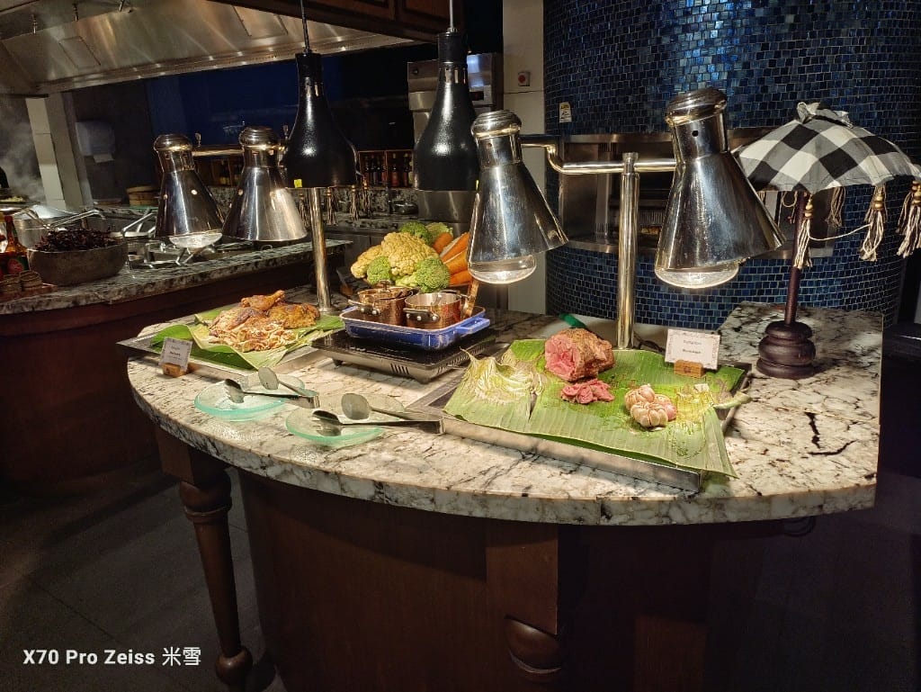 【峇里島美食】拉古納豪華精選渡假村,晚餐Buffet開箱❤️ - 第8張圖 【峇里島美食】拉古納豪華精選渡假村,晚餐Buffet開箱❤️