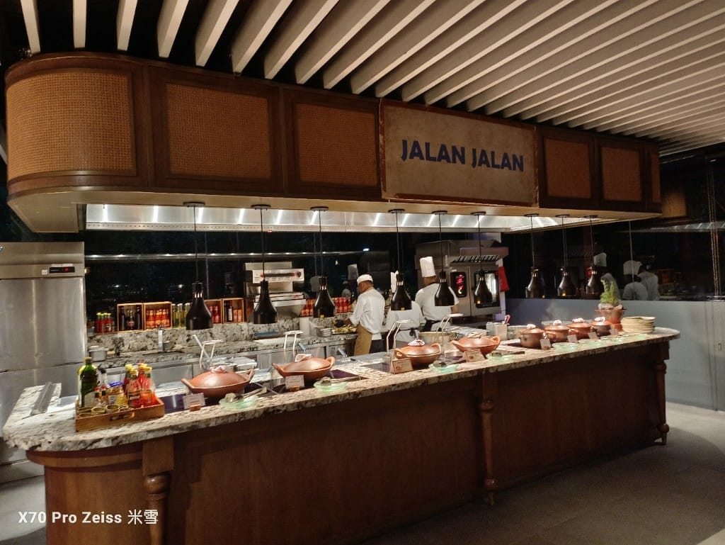 【峇里島美食】拉古納豪華精選渡假村,晚餐Buffet開箱❤️ - 第7張圖 【峇里島美食】拉古納豪華精選渡假村,晚餐Buffet開箱❤️