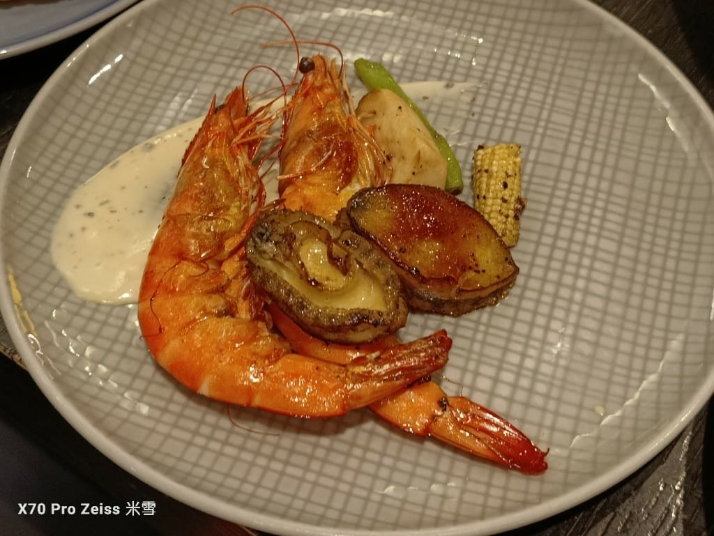 【台北吃到飽】探索廚房平日午餐26訪，半價大嗑龍蝦吃到飽❤️
