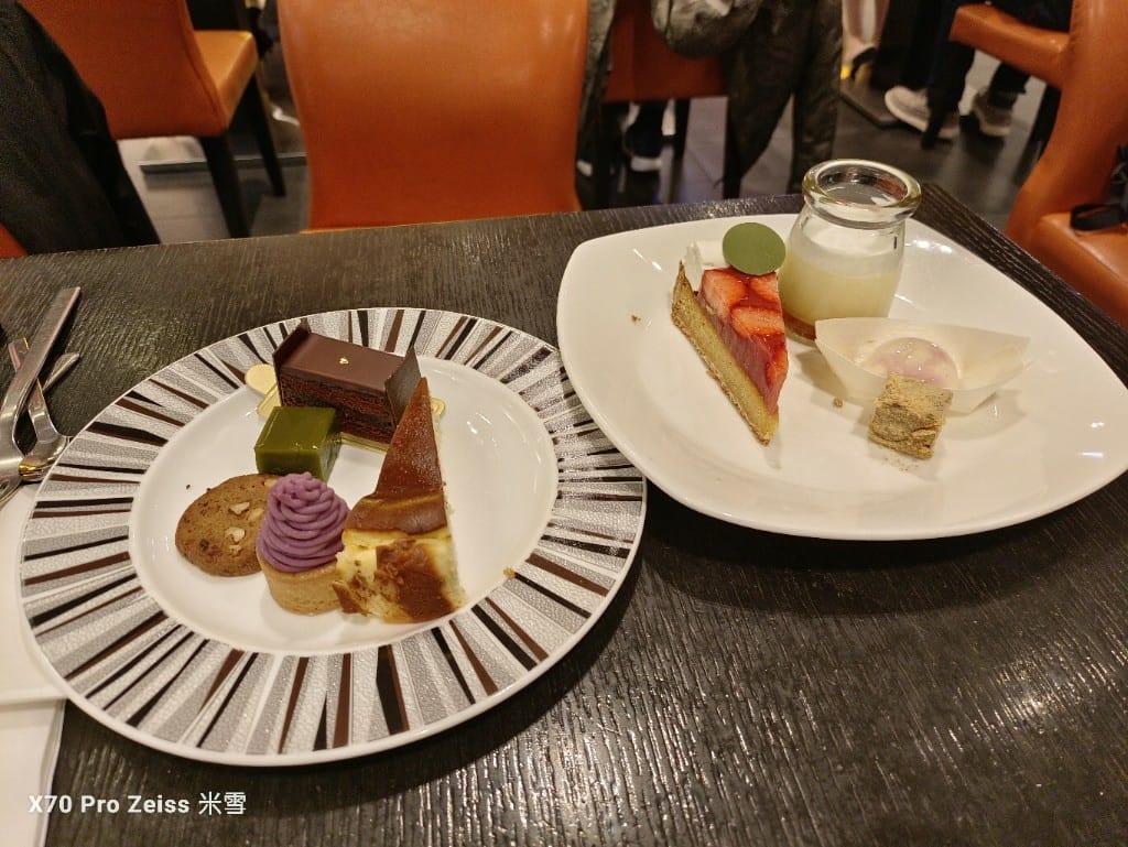 【台北吃到飽】探索廚房平日午餐26訪，半價大嗑龍蝦吃到飽❤️