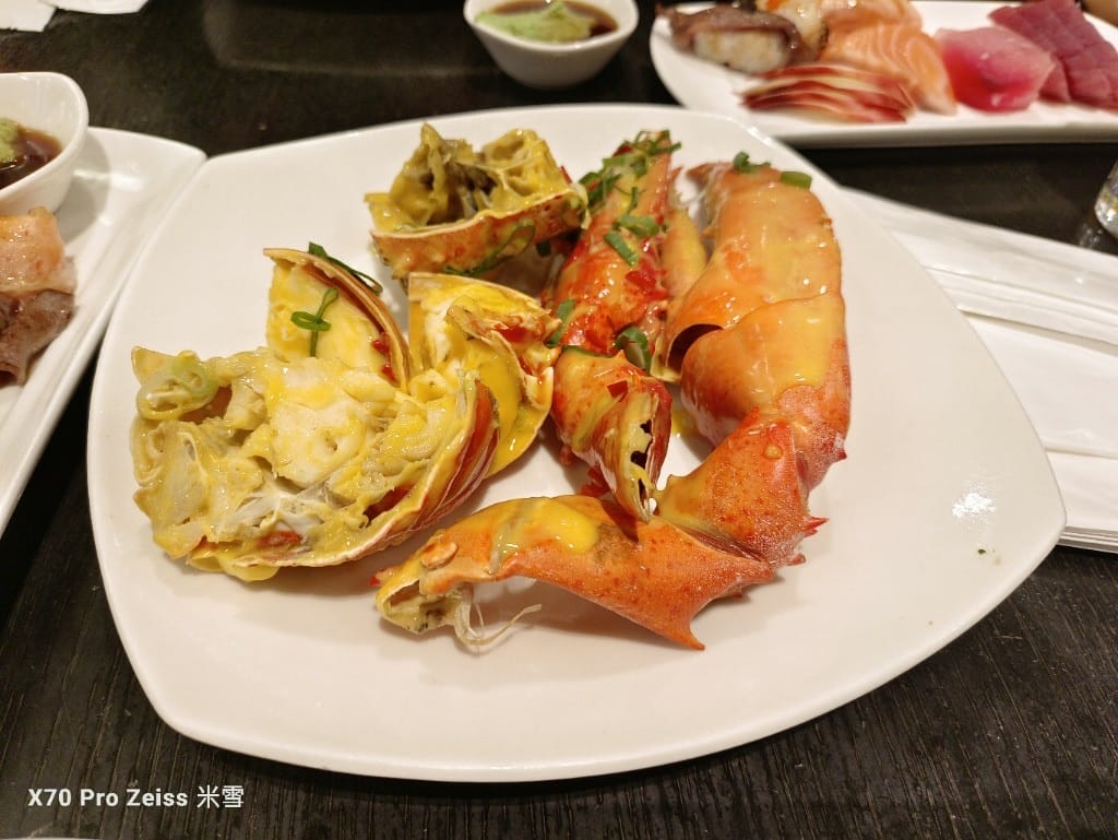 【台北吃到飽】探索廚房平日午餐26訪，半價大嗑龍蝦吃到飽❤️