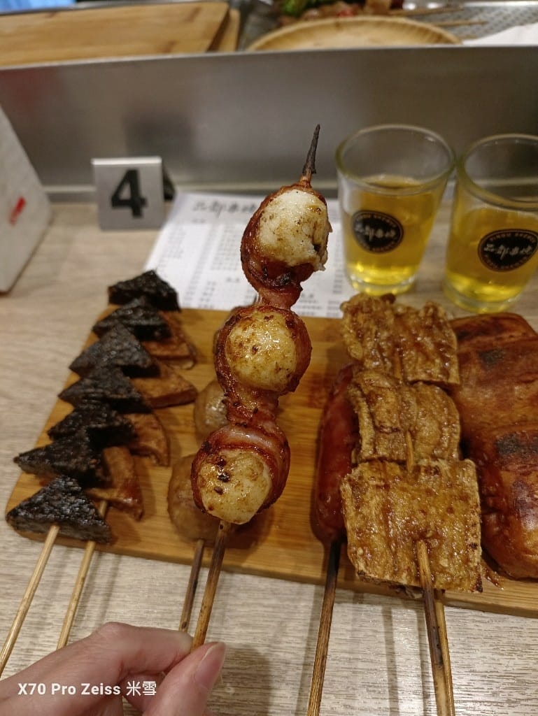 【新莊美食】品都串燒，人氣排隊名店❤️
