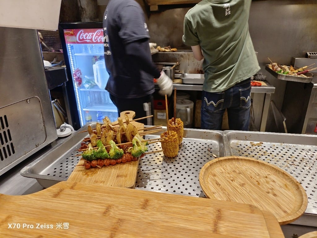 【新莊美食】品都串燒，人氣排隊名店❤️