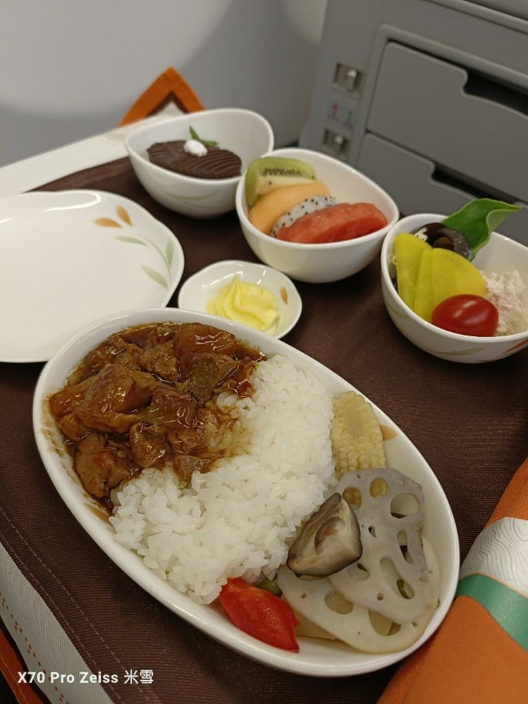 【飛上海混務餐飛機餐】國泰&長榮航空