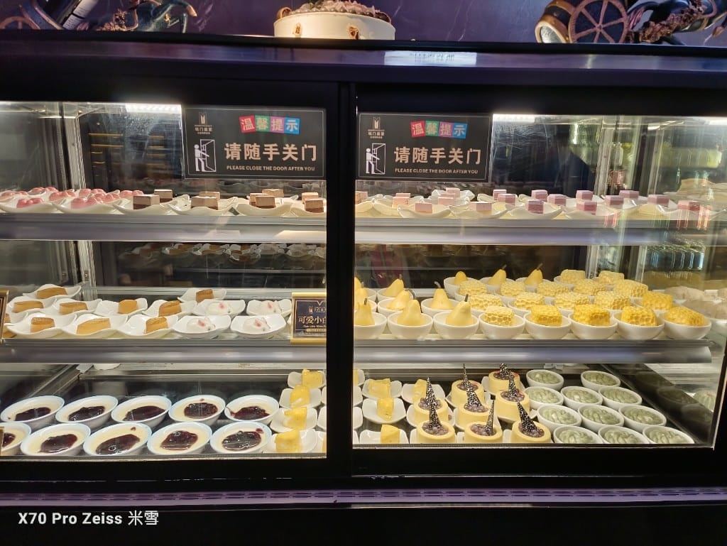 【上海美食】銘門盛宴上海店，活體龍蝦現殺現吃，各種高檔海鮮到飽再訪❤️