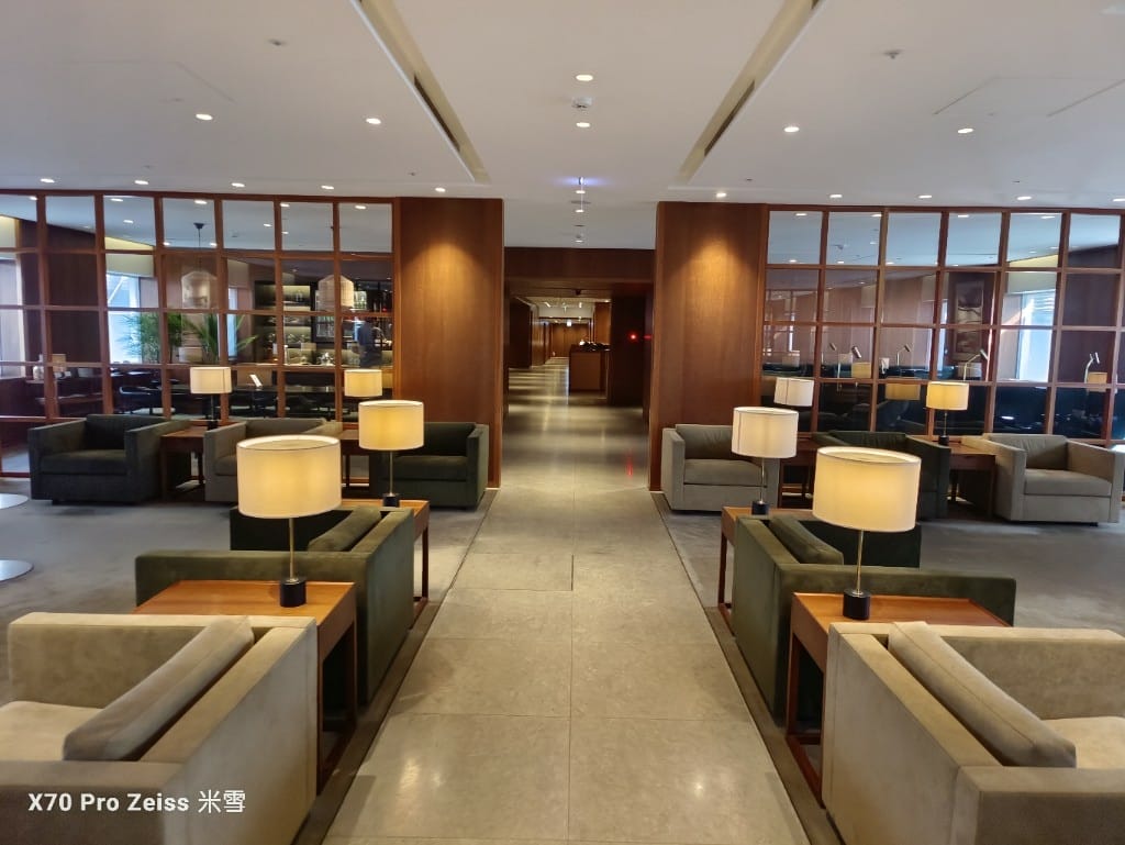 【機場貴賓室】香港機場國泰頭等貴賓室vs桃園國泰商務貴賓室❤️