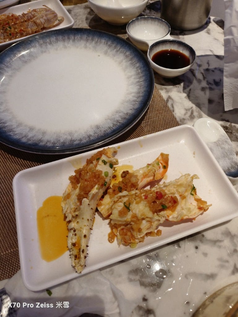 【上海美食】銘門盛宴上海店，活體龍蝦現殺現吃，各種高檔海鮮到飽再訪❤️