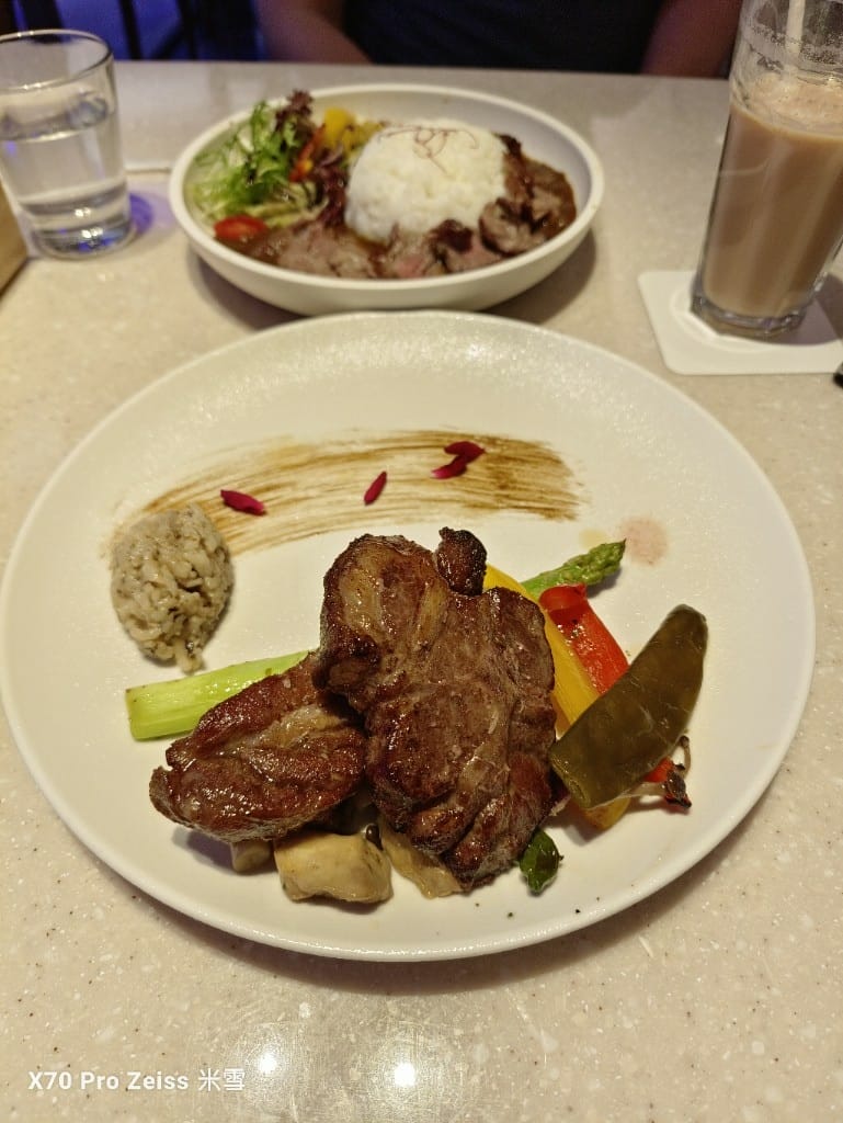 【機場貴賓室】香港機場國泰頭等貴賓室vs桃園國泰商務貴賓室❤️