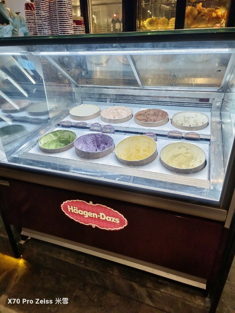 【上海美食】銘門盛宴上海店，活體龍蝦現殺現吃，各種高檔海鮮到飽再訪❤️