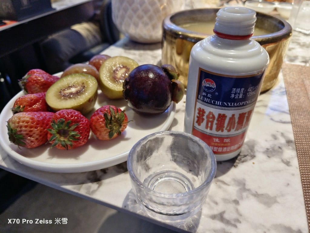 【上海美食】銘門盛宴上海店，活體龍蝦現殺現吃，各種高檔海鮮到飽再訪❤️