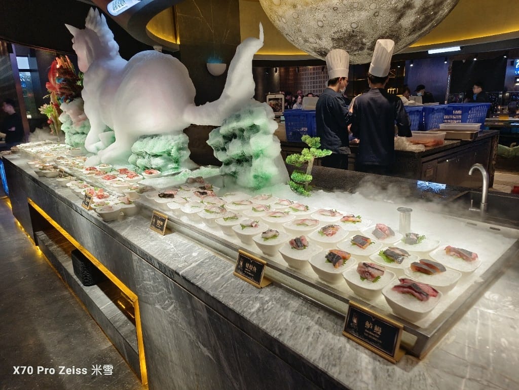 【上海美食】銘門盛宴上海店，活體龍蝦現殺現吃，各種高檔海鮮到飽再訪❤️