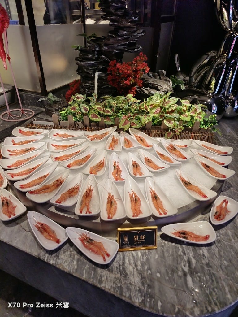 【上海美食】銘門盛宴上海店，活體龍蝦現殺現吃，各種高檔海鮮到飽再訪❤️