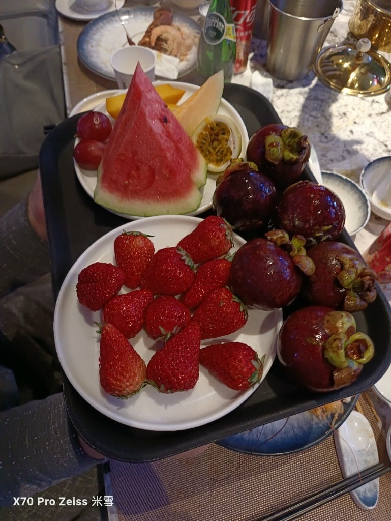 【上海美食】銘門盛宴上海店，活體龍蝦現殺現吃，各種高檔海鮮到飽再訪❤️