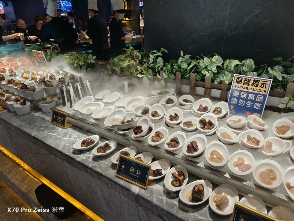 【上海美食】銘門盛宴上海店，活體龍蝦現殺現吃，各種高檔海鮮到飽再訪❤️