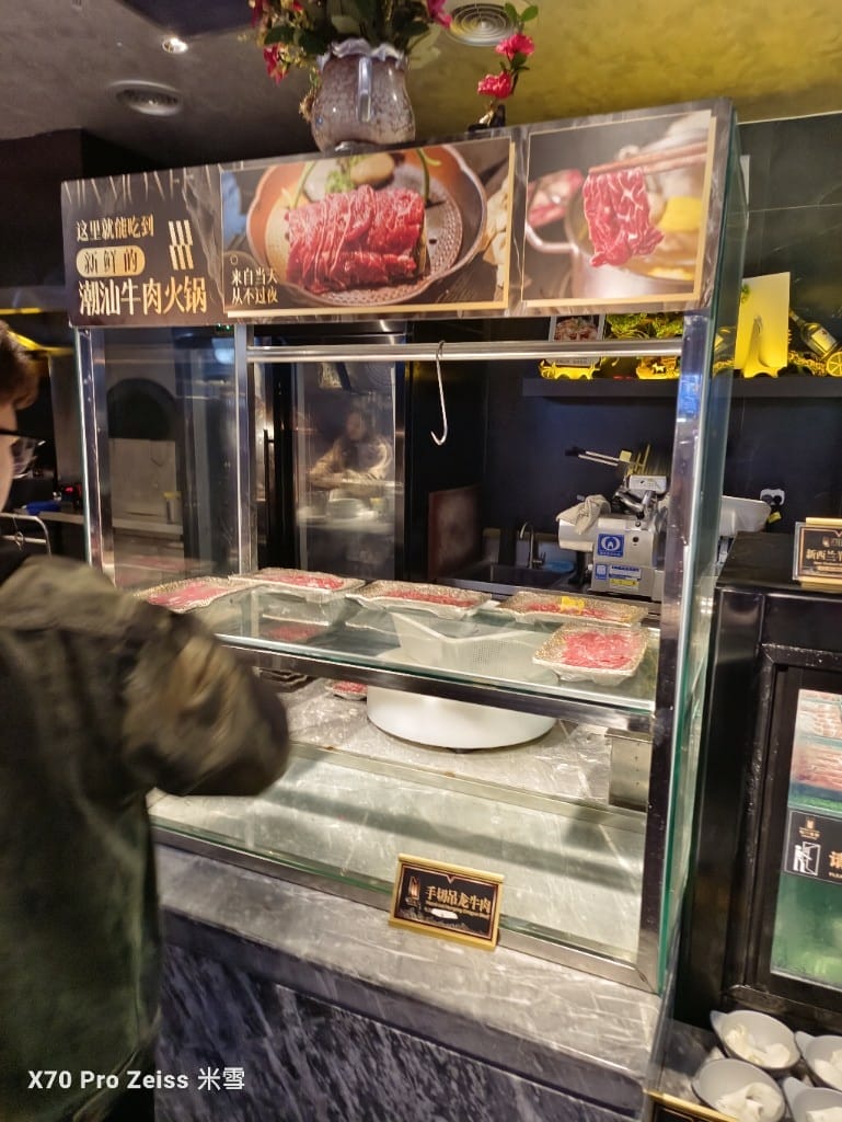 【上海美食】銘門盛宴上海店，活體龍蝦現殺現吃，各種高檔海鮮到飽再訪❤️