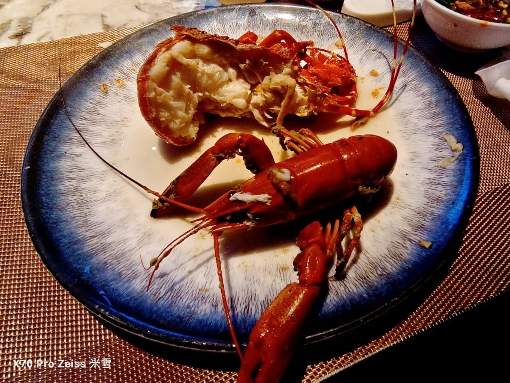 【上海美食】銘門盛宴上海店，活體龍蝦現殺現吃，各種高檔海鮮到飽再訪❤️