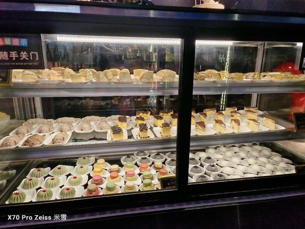 【上海美食】銘門盛宴上海店，活體龍蝦現殺現吃，各種高檔海鮮到飽再訪❤️
