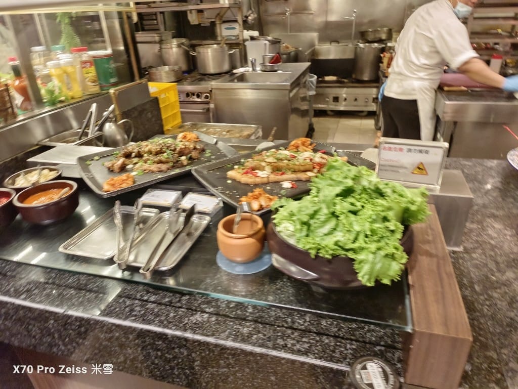 【台北吃到飽】十二廚台北喜來登大飯店，23訪平日晚餐龍蝦狂熱日吃到飽🍻