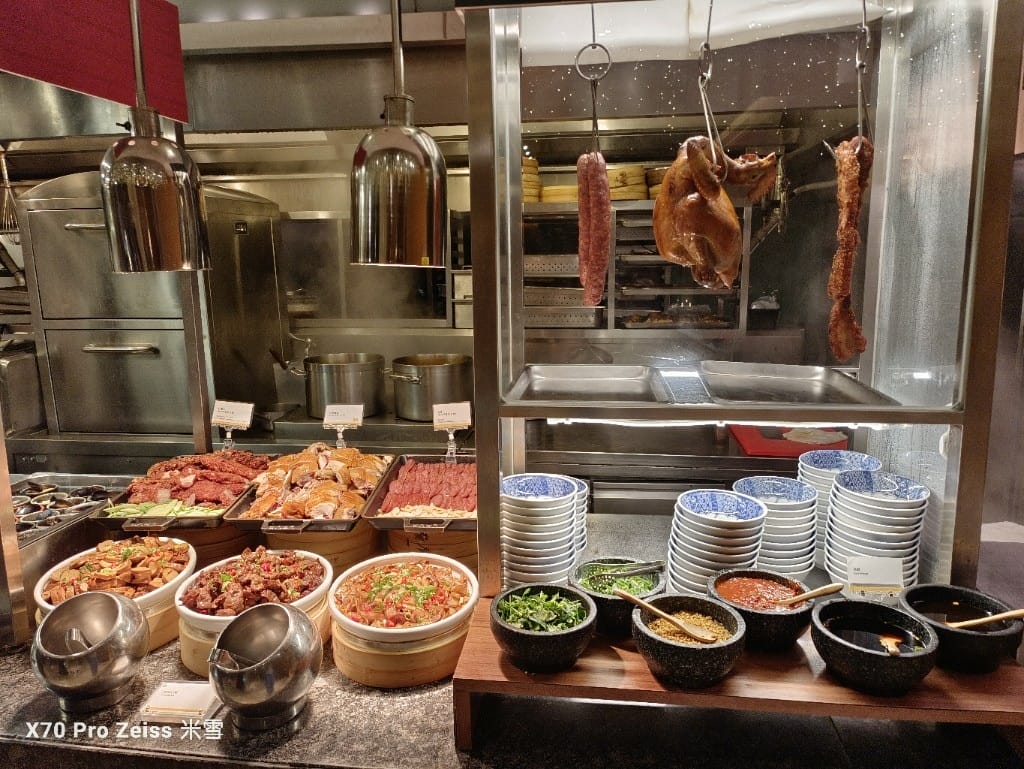 【台北吃到飽】十二廚台北喜來登大飯店，23訪平日晚餐龍蝦狂熱日吃到飽🍻