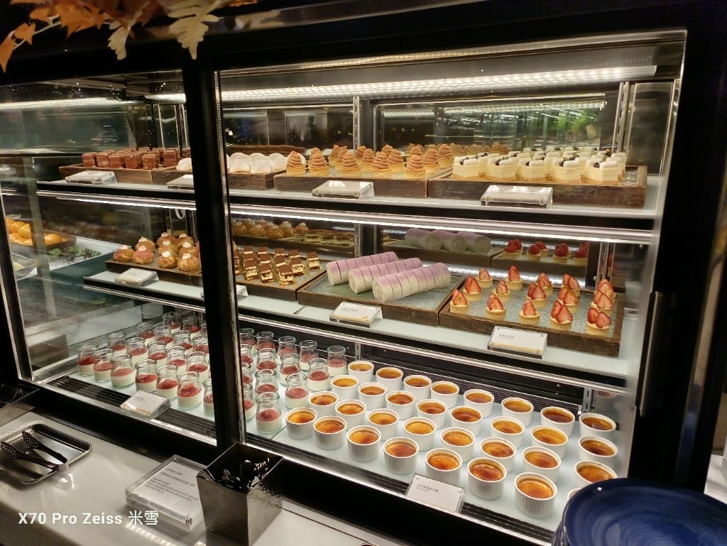 【台北吃到飽】十二廚台北喜來登大飯店，23訪平日晚餐龍蝦狂熱日吃到飽🍻