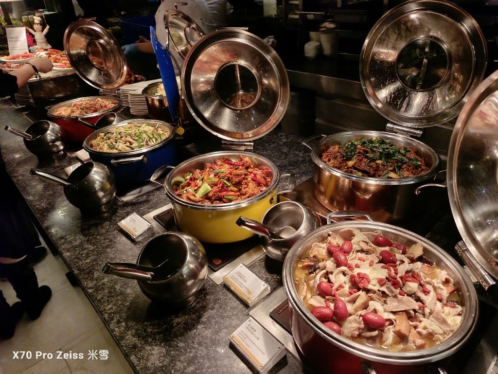 【台北吃到飽】十二廚台北喜來登大飯店，23訪平日晚餐龍蝦狂熱日吃到飽🍻