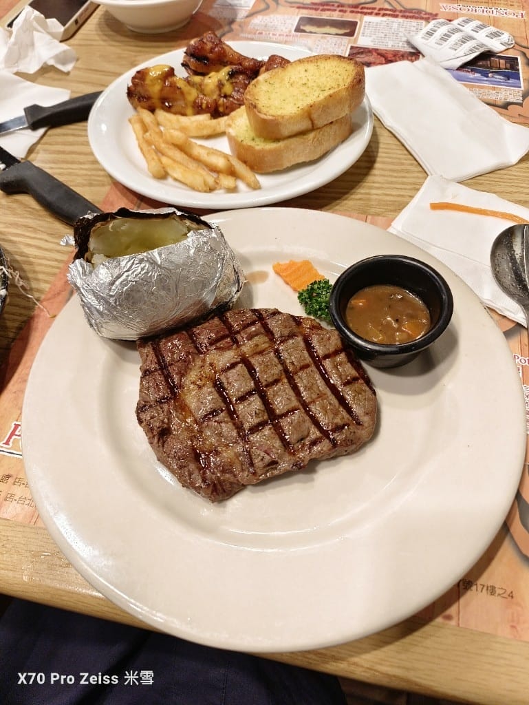 【台北美食】來開箱全台只剩2家的龐德羅莎誠品松菸店😸 - 第22張圖 【台北美食】來開箱全台只剩2家的龐德羅莎誠品松菸店😸