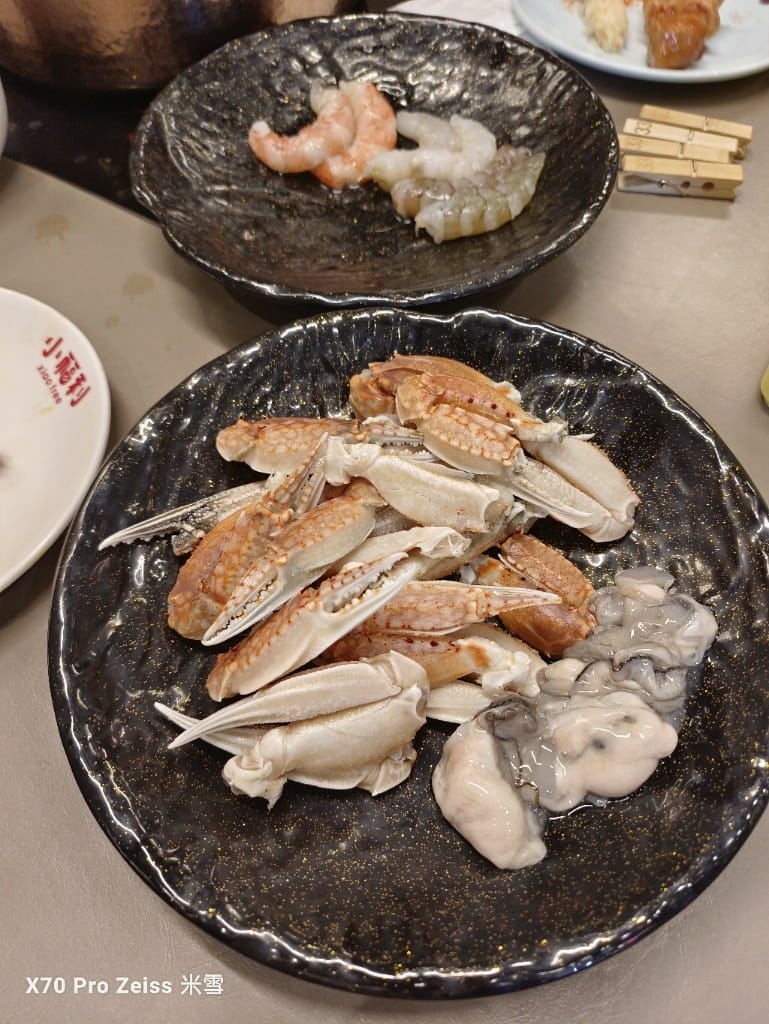 【竹北吃到飽】小福利火鍋會所竹北遠百店，食材棒棒環境也好的麻辣鍋吃到飽❤️