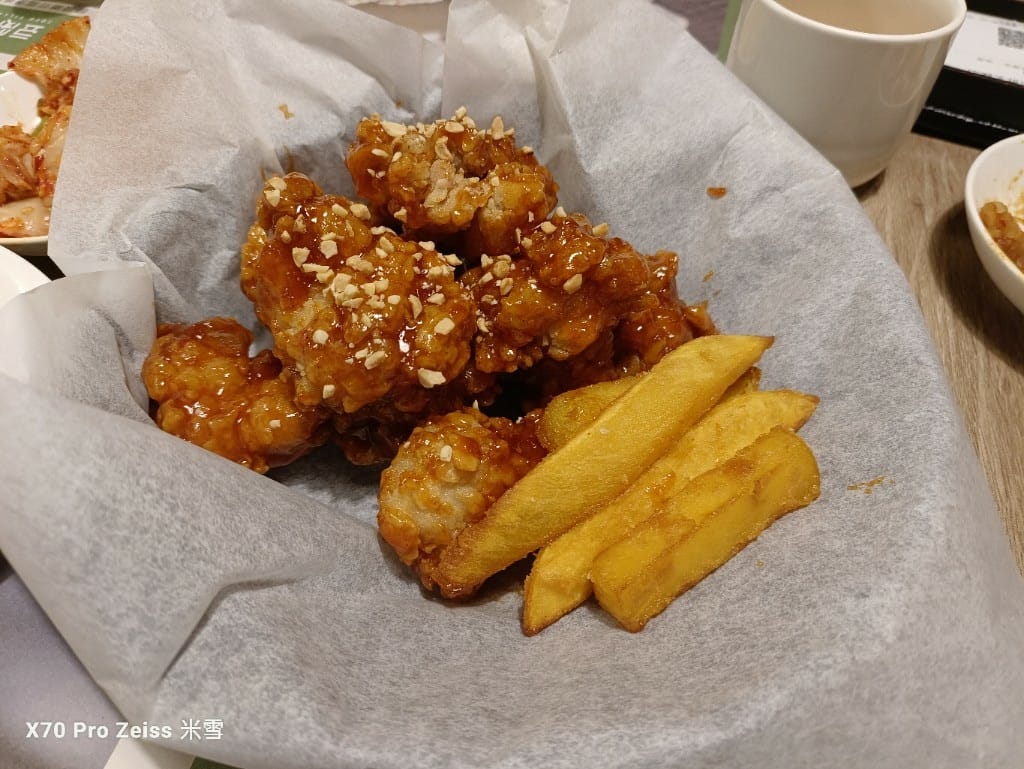 【新莊美食】豆腐村TofuVillage宏匯廣場店，韓式小菜吃到飽💞