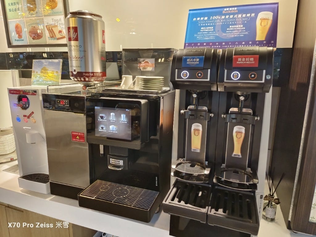 【桃園機場二航貴賓室】長榮貴賓室全開箱，The garden 、The pier、Club lounge、Infinity