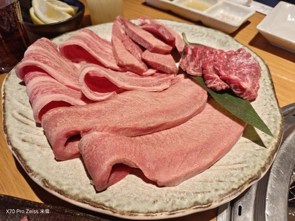 【日本大阪美食】燒肉力丸難波道頓堀店，超讚和牛&牛舌吃到飽❤️