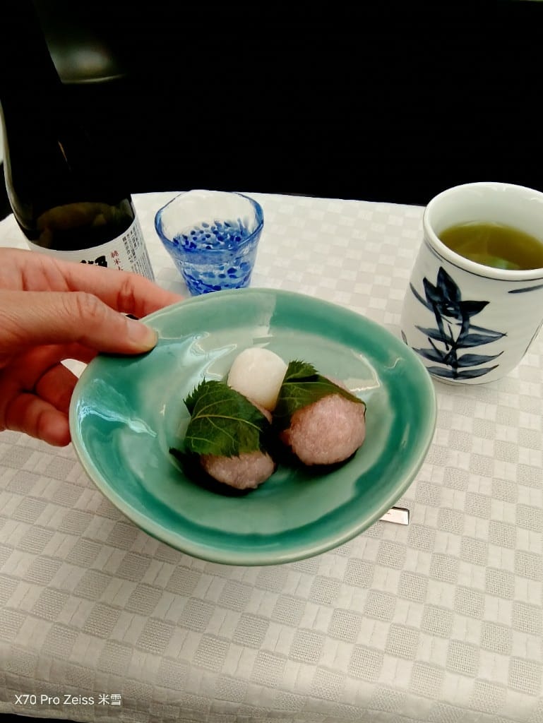 【飛日本商務餐飛機餐】長榮航空，關西機場