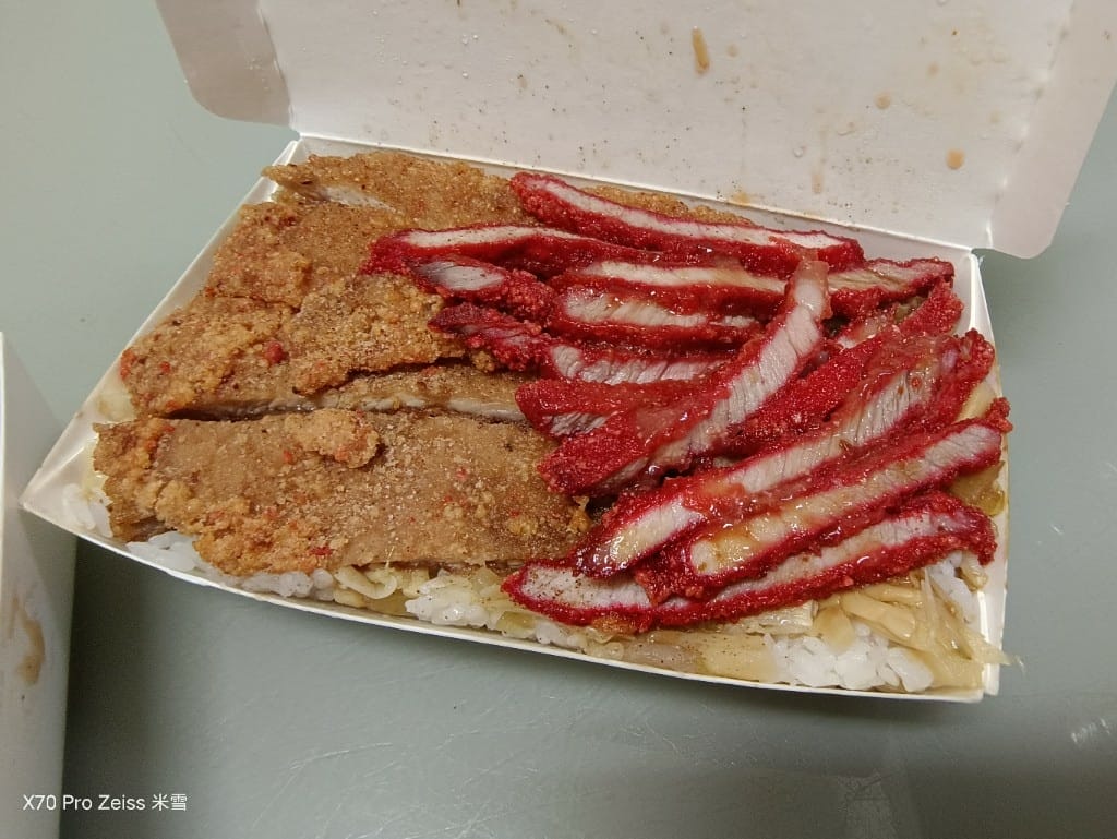 【新莊美食】阿奕腿庫飯，下新莊排隊的肉多多便當店❤️