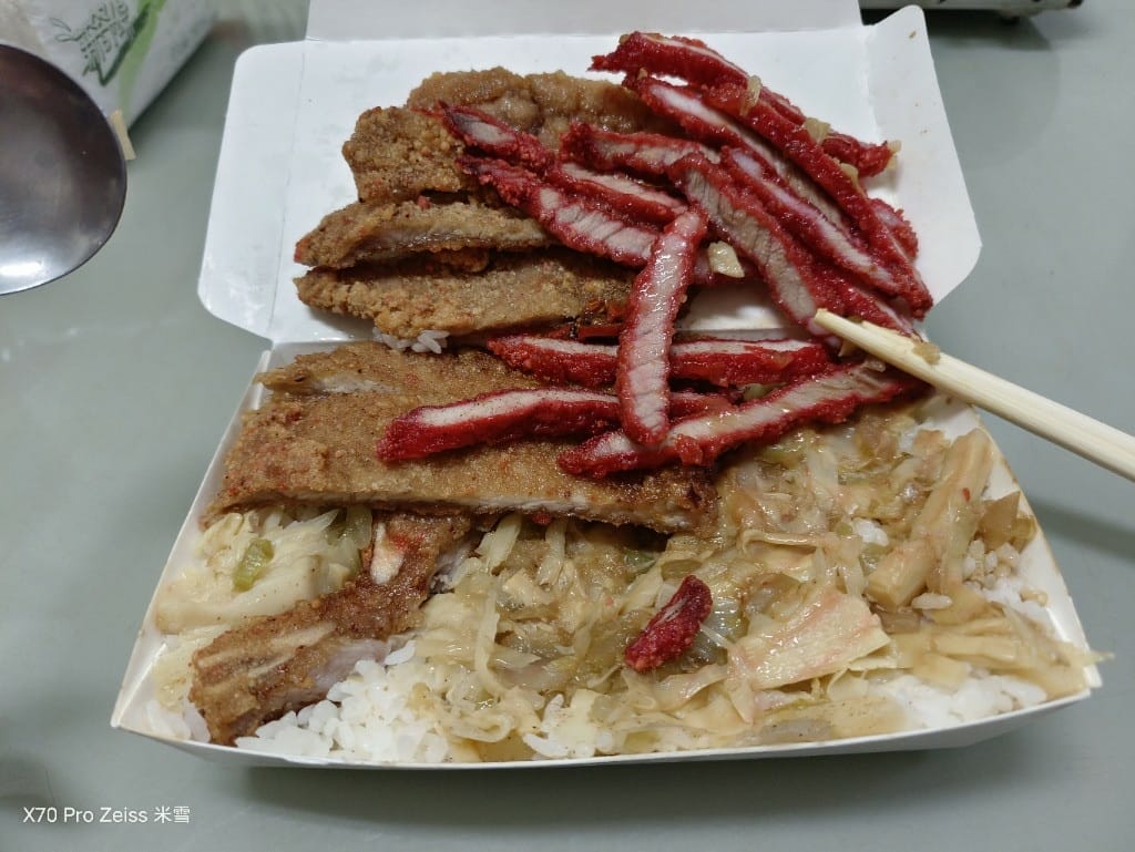 【新莊美食】阿奕腿庫飯，下新莊排隊的肉多多便當店❤️