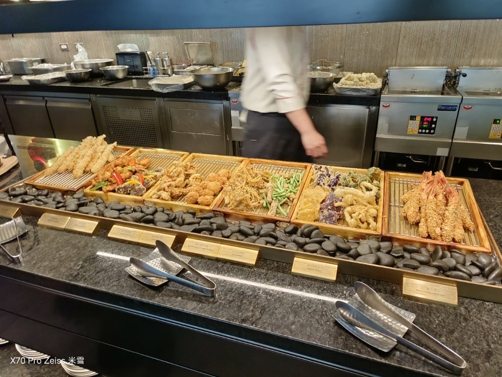 【新莊吃到飽】饗饗INPARADISE宏匯新莊店晚餐13訪，四人同行兩人免費❤️