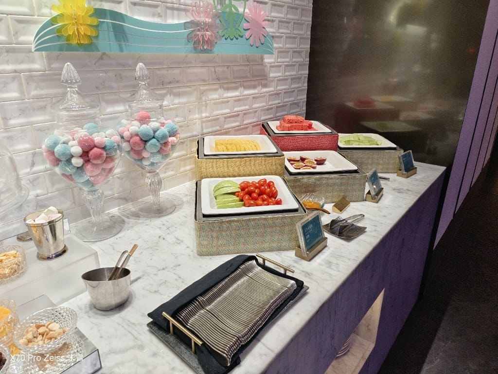 【新莊吃到飽】饗饗INPARADISE宏匯新莊店晚餐13訪，四人同行兩人免費❤️