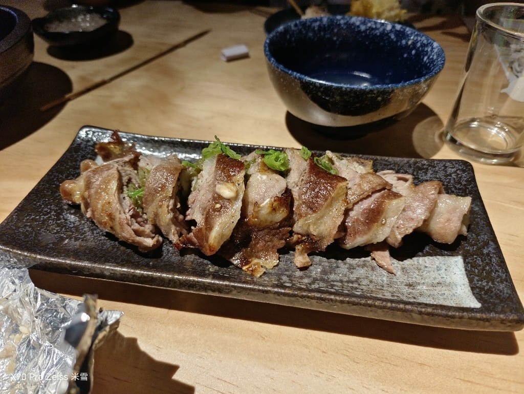 【新莊美食】兮有烤魚居酒屋燒烤，巷子裡的美味烤魚🍻