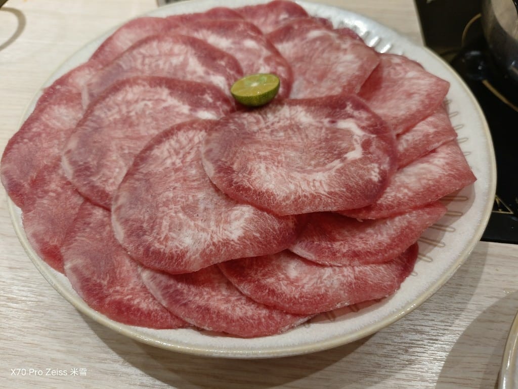 【新莊吃到飽】厚舖涮涮鍋Encoreアンコール2訪，厚切肉品好棒棒！
