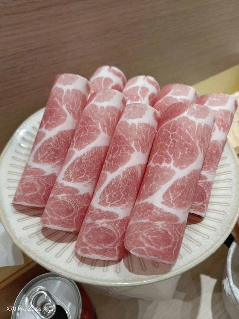 【新莊吃到飽】厚舖涮涮鍋Encoreアンコール2訪，厚切肉品好棒棒！