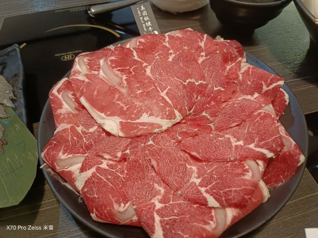 【新莊美食】武鶴個人鍋，單點鍋加自助吧吃到飽😸