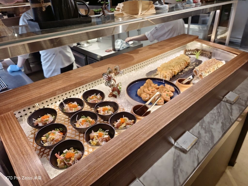 【台北吃到飽】十二廚台北喜來登大飯店24訪，平日晚餐阿霞飯店美食吃到飽🍻